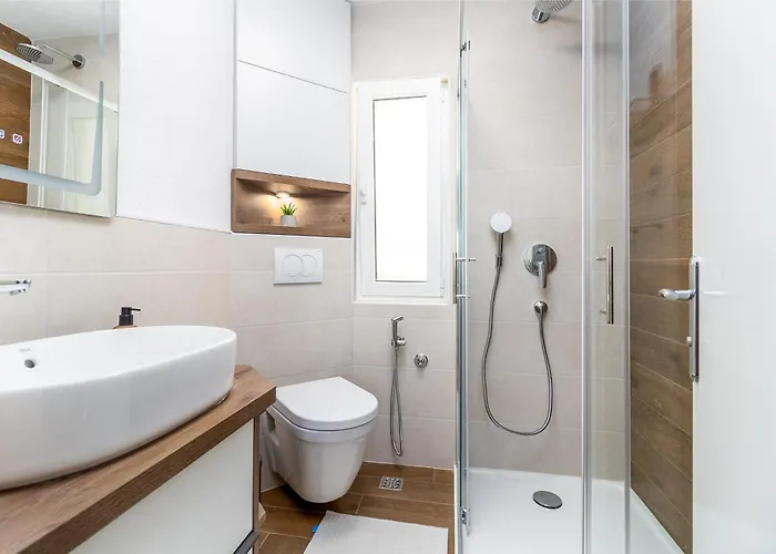 فيلة Michelle باكوشتاني