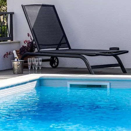 Villa Michelle Pakoštane