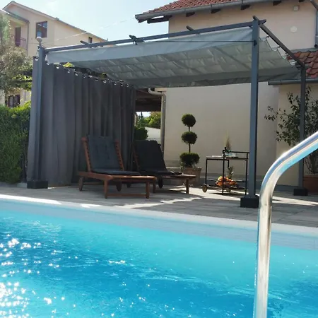 Villa Michelle Pakoštane