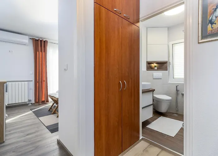 ヴィラ Michelle Pakoštane